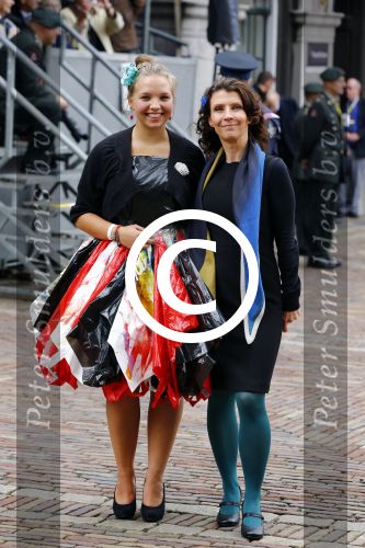 Den Haag 17 september 2013
Prinsjesdag op het binnenhof. Esther Ouwehand met dochter