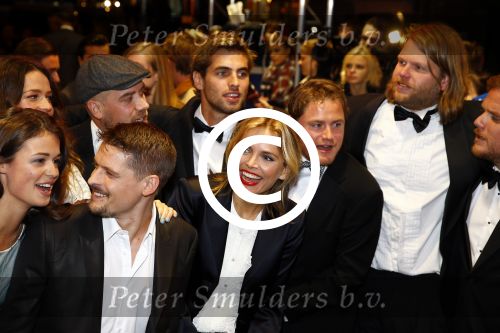 Amsterdam 14 oktober 2013
Premiere Feuten in Tuschinski. cast met oa Manuel Broekman Hanna Verboom en Tim Murck