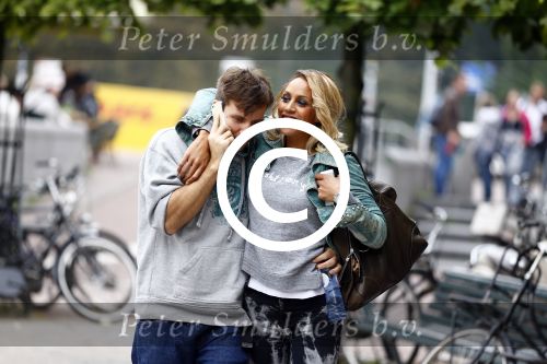 Amsterdam 25 september 2013
Glennis Grace met haar nieuwe vriend Robert Biesewig in Amsterdam.