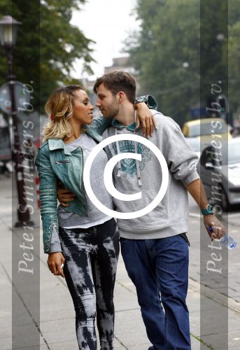 Amsterdam 25 september 2013
Glennis Grace met haar nieuwe vriend Robert Biesewig in Amsterdam.