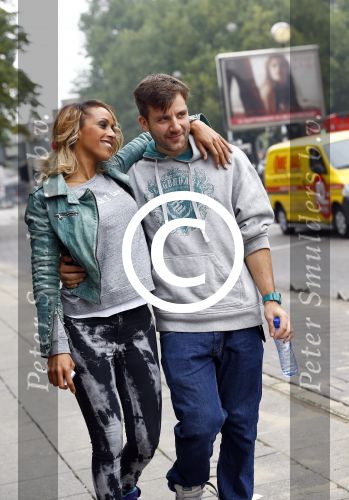 Amsterdam 25 september 2013
Glennis Grace met haar nieuwe vriend Robert Biesewig in Amsterdam.