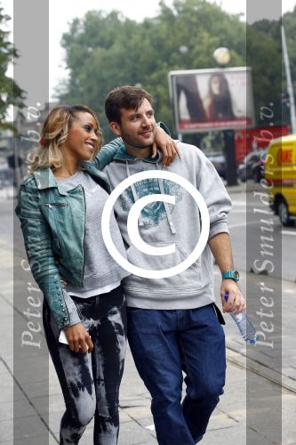 Amsterdam 25 september 2013
Glennis Grace met haar nieuwe vriend Robert Biesewig in Amsterdam.