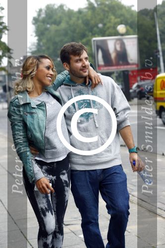 Amsterdam 25 september 2013
Glennis Grace met haar nieuwe vriend Robert Biesewig in Amsterdam.