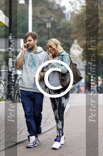 Amsterdam 25 september 2013
Glennis Grace met haar nieuwe vriend Robert Biesewig in Amsterdam.