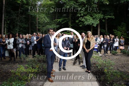 Hilversum 4 oktober 2013
Opening schoonheidsinstituut Gooische Rimpels door Tanja Jess. Lidy Knigge is de eigenaresse.