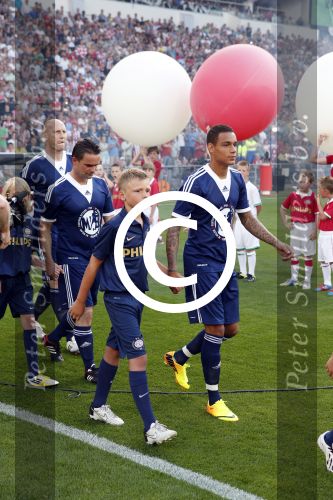 Eindhoven, 19 juli 2013
Afscheidswedstrijd van Mark v Bommel in het psv stadion. 
Gregory v d Wiel
Peter Smulders bv