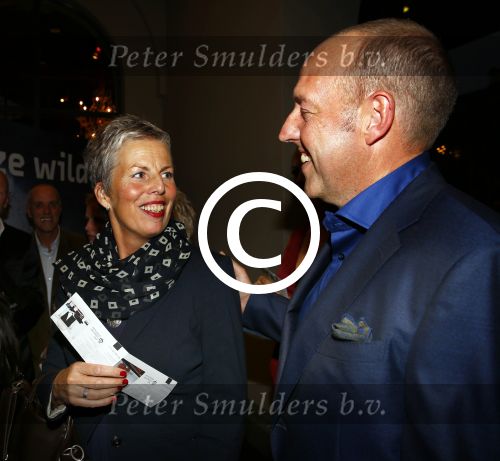 Amsterdam 23 september 2013
Premiere de nieuwe wildernis in het concertgebouw.
Harry piekema met zijn vrouw . ( Albert Heijn reclame)