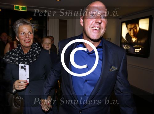 Amsterdam 23 september 2013
Premiere de nieuwe wildernis in het concertgebouw.
Harry piekema met zijn vrouw . ( Albert Heijn reclame)