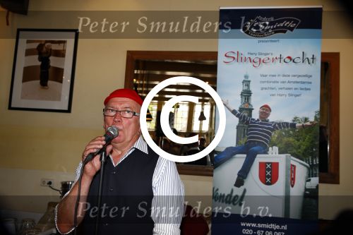 Amsterdam 3 september 2013
Presentatie cd Drukwerk ( harry Slinger). Zijn vrouw dochter en zoon zijn ook aanwezig.
