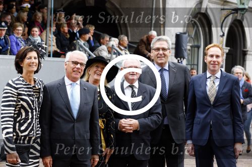 Den Haag 17 september 2013
Prinsjesdag op het binnenhof.
Henk Kroll met vriend en andere leden 50plus