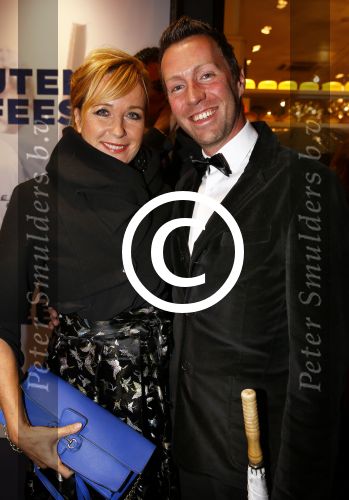 Amsterdam 14 oktober 2013
Premiere Feuten in Tuschinski. inge Ipenburg met een kennis