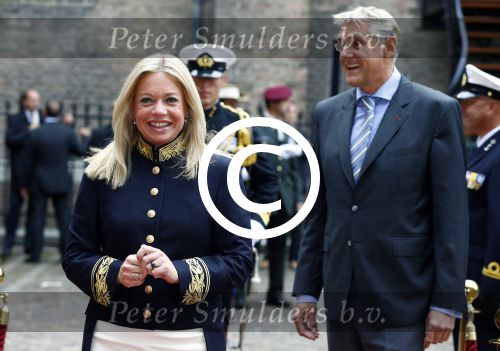 Den Haag 17 september 2013
Prinsjesdag op het binnenhof. JEANINE HENNIS-PLASSCHAERT met man
