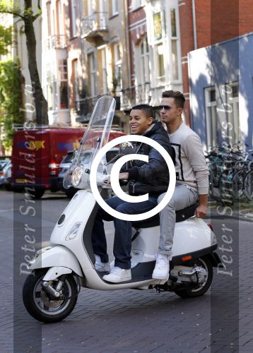 Amsterdam 30 september 2013
Jeffrey Wammes met vriend op vespa scooter.