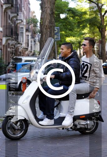 Amsterdam 30 september 2013
Jeffrey Wammes met vriend op vespa scooter.
