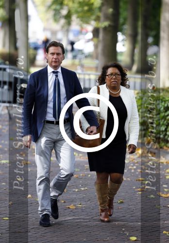 Laren 2 oktober 2013
Kerkdienst naar aanleiding van het overlijden van John de mol sr in de sint Jansbasiliek. Het was enorm druk met vrienden en familie.