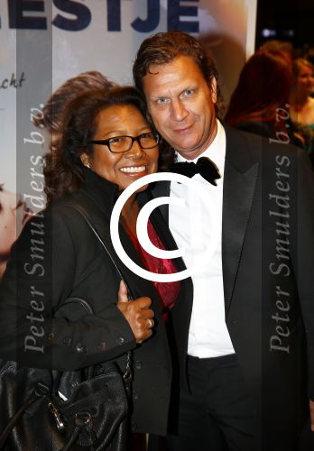 Amsterdam 14 oktober 2013
Premiere Feuten in Tuschinski. Justine Pelmelay met vriend en neef en nicht