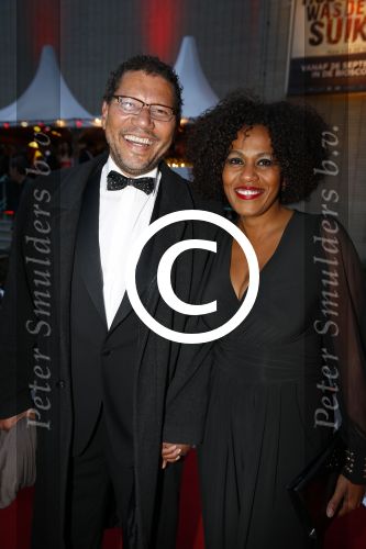 Utrecht 25 september 2013
Premiere hoe duur was de suiker op de utrechtse filmdagen in de schouwburg.
Kenneth herdigein met vrouw