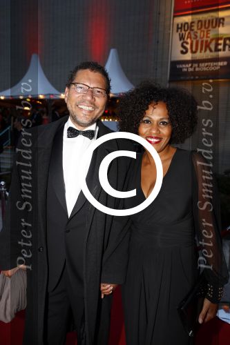 Utrecht 25 september 2013
Premiere hoe duur was de suiker op de utrechtse filmdagen in de schouwburg.
Kenneth herdigein met vrouw