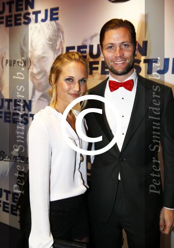 Amsterdam 14 oktober 2013
Premiere Feuten in Tuschinski. Kimberly Klaver met vriend