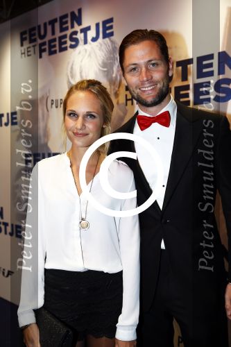 Amsterdam 14 oktober 2013
Premiere Feuten in Tuschinski. Kimberly Klaver met vriend