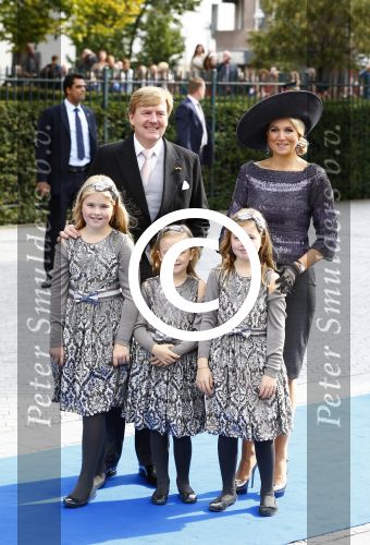 Apeldoorn 5 oktober 2013
Zijne Koninklijke Hoogheid Prins Jaime de Bourbon de Parme en Viktï¿½ria Cservenyï¿½k trouwen in de kerk onze lieve vrouwe ten hemelopneming in Apeldoorn. Koning Willem Alexander Koningin Maxima en de prinsessen Amalia Alexia en Ariane