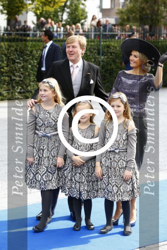 Apeldoorn 5 oktober 2013
Zijne Koninklijke Hoogheid Prins Jaime de Bourbon de Parme en Viktï¿½ria Cservenyï¿½k trouwen in de kerk onze lieve vrouwe ten hemelopneming in Apeldoorn. Koning Willem Alexander Koningin Maxima en de prinsessen Amalia Alexia en Ariane