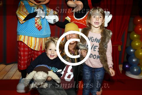 Amsterdam 11 oktober 2013
Premiere Disney live show in de rai. Kristel Hoekstra met kinderen