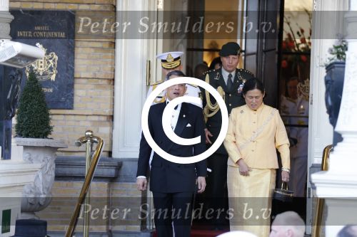 Amsterdam, 29 April 2013
Vertrek Kon. familie vanuit Paleis op de Dam naar het diner in het Rijksmuseum
Kroonprins Maha Vajiralongkorn en prinses Maha Chakri Sirindhorn van Thailand
Foto Peter Smulders BV