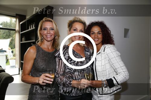 Hilversum 4 oktober 2013
Opening schoonheidsinstituut Gooische Rimpels door Tanja Jess. Lidy Knigge is de eigenaresse.
