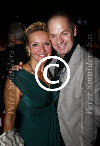 Tilburg 29 september 2013
Premiere Flashdance in de schouwburg van Tilburg met in de hoofdrollen Anouk Maas Jim Bakkum en Carry Tefsen. Albert Verlinde is de producent. Mariska v Kolck en Tony Neef