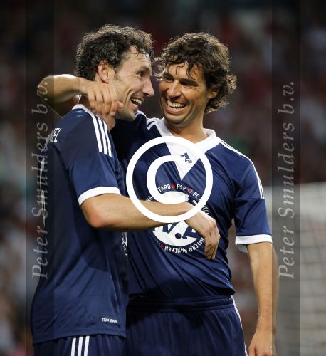 Eindhoven, 19 juli 2013
Afscheidswedstrijd van Mark v Bommel in het psv stadion. 
Mark v Bommel
Peter Smulders bv