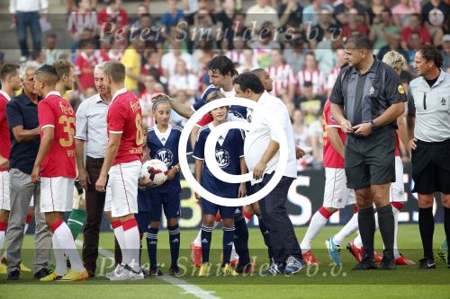 Eindhoven, 19 juli 2013
Afscheidswedstrijd van Mark v Bommel in het psv stadion. 
Mark v Bommel
Peter Smulders bv