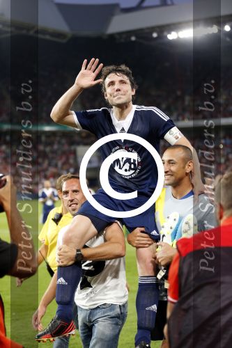 Eindhoven, 19 juli 2013
Afscheidswedstrijd van Mark v Bommel in het psv stadion. 
Mark v Bommel
Peter Smulders bv
