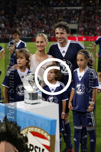 Eindhoven, 19 juli 2013
Afscheidswedstrijd van Mark v Bommel in het psv stadion. 
Mark v Bommel
Peter Smulders bv