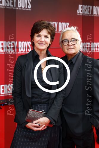 Utrecht 22 september 2013
Premiere Jearsey Boys in het beatrix theater. Martine v Os met man
Peter Smulders bv