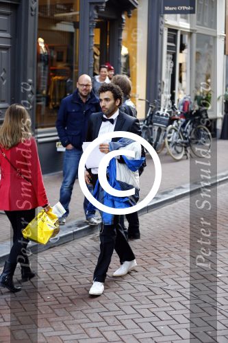 Amsterdam 10 oktober 2013
Opnames film hartenstraat met als regisseur Sanne Vogel en de acteurs Bracha v Doesburgh Frits Lambregts Marwan Kenzari en Susan Visser