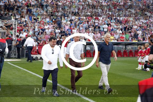 Eindhoven, 19 juli 2013
Afscheidswedstrijd van Mark v Bommel in het psv stadion. 
Mino Raiola
Peter Smulders bv