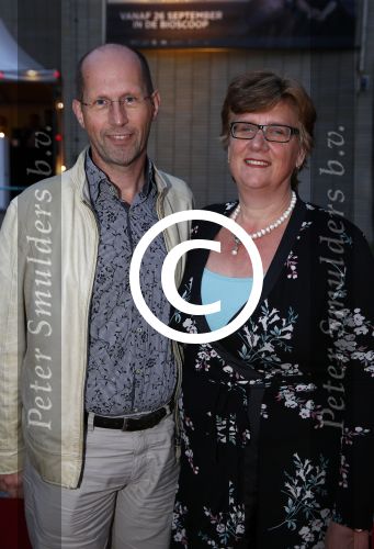 Utrecht 25 september 2013
Premiere hoe duur was de suiker op de utrechtse filmdagen in de schouwburg. Peter Romer met vrouw