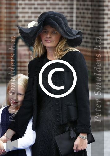 Apeldoorn 5 oktober 2013
Zijne Koninklijke Hoogheid Prins Jaime de Bourbon de Parme en Viktï¿½ria Cservenyï¿½k trouwen in de kerk onze lieve vrouwe ten hemelopneming in Apeldoorn. Prinses Baetrix met Prinses Mabel en dochter Luana