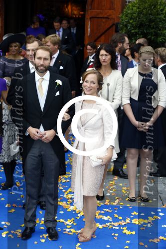 Apeldoorn 5 oktober 2013
Zijne Koninklijke Hoogheid Prins Jaime de Bourbon de Parme en Viktï¿½ria Cservenyï¿½k trouwen in de kerk onze lieve vrouwe ten hemelopneming in Apeldoorn. Prinses Margaritha en man Tjalling ten Cate