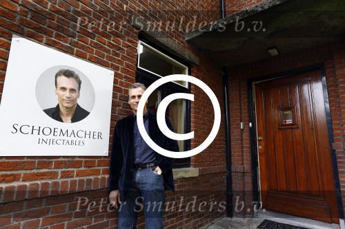 Scheveningen 2 oktober 2013
Binnen kijken in het huis van Robert Schoemacher en Claudia Schoemacher in Scheveningen. Robert heeft ook weer praktijk aan huis.