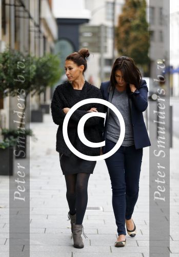 Hamburg 12 september 2013
Sabia Boulahrouz en haar zus in het centrum van Hamburg.