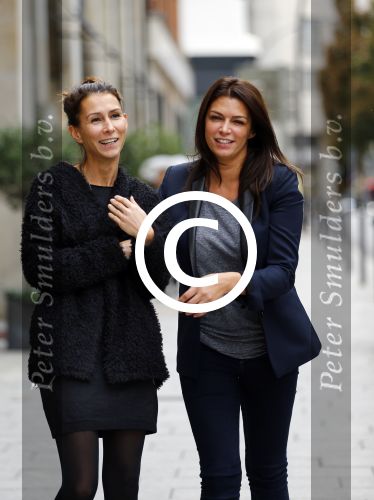 Hamburg 12 september 2013
Sabia Boulahrouz en haar zus in het centrum van Hamburg.