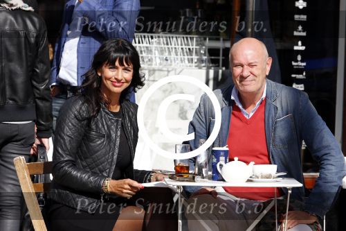 Amsterdam 26 september 2013
Sandra Schuurhof met haar manager Hans v d Veen op terras bij George.