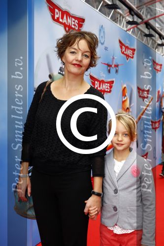 Amsterdam 21 september 2013
Premiere Planes in Tuschinski
Sanne Wallis de Vries met dochter