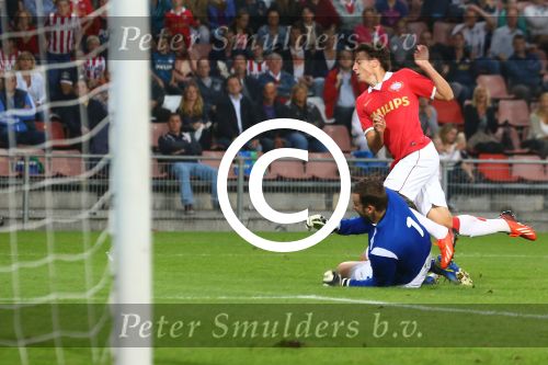 Eindhoven, 25 September 2013
KNVB Beker wedstrijd PSV-Telstar, eindstand 4-1
3 doelpunten Jurgen Locadia
Santiago Arias
Foto Junior Smulders