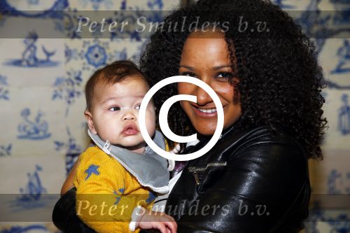 Amsterdam 11 oktober 2013
Premiere Disney live show in de rai. Sharon Kips met dochter