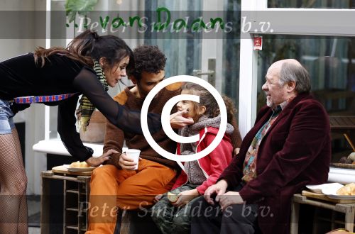 Amsterdam 10 oktober 2013
Opnames film hartenstraat met als regisseur Sanne Vogel en de acteurs Bracha v Doesburgh Frits Lambregts Marwan Kenzari en Susan Visser