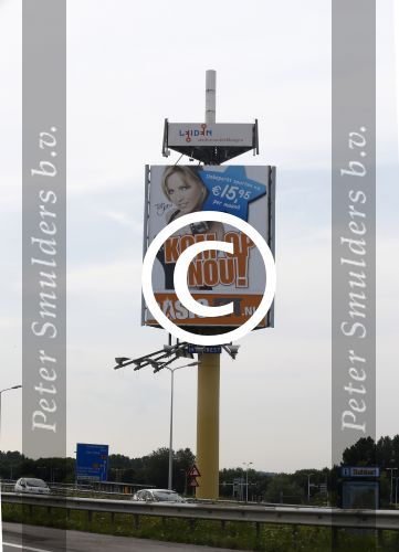 Tatjana billboard / abri