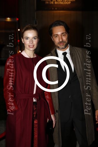 Utrecht 25 september 2013
Premiere hoe duur was de suiker op de utrechtse filmdagen in de schouwburg.
Thekla Reuten met een kennis